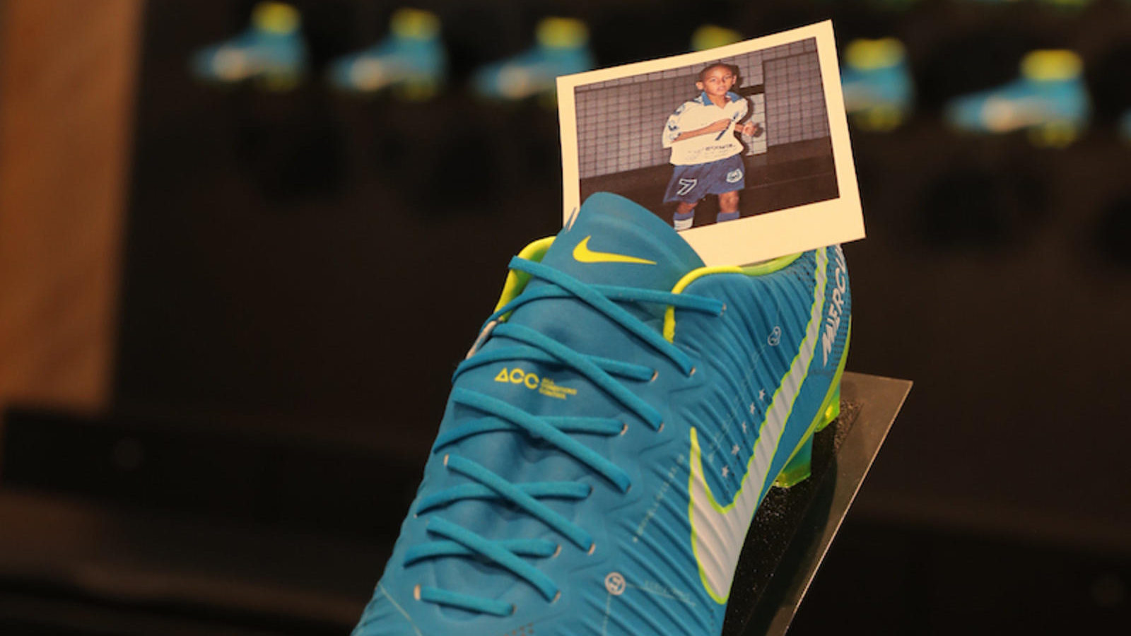 Neymar written in 2024 the stars boots