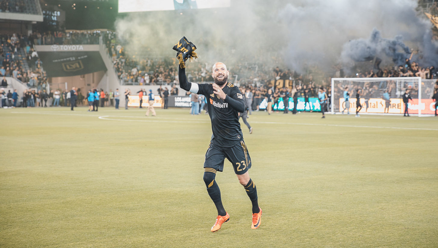 adidas Authentic LAFC Home Jersey w/ Champion Star 23/24 (Black/Gold) -  Soccer Wearhouse