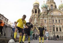 Top 10 Tekkers: World Cup Fun freestyle football skills