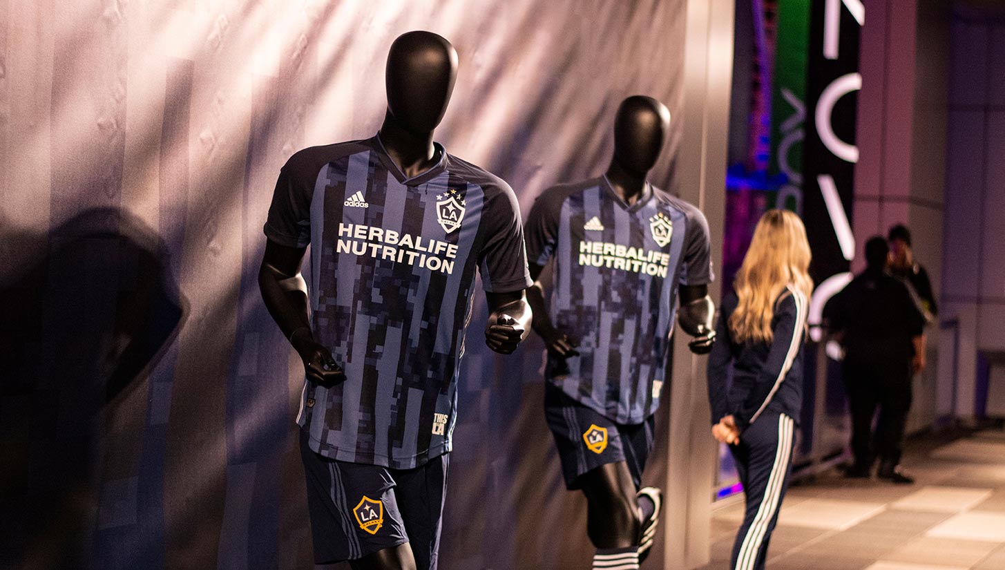 Heard on the Street: At the LA Galaxy 'Midnight Navy' Kit Unveiling - Urban  Pitch