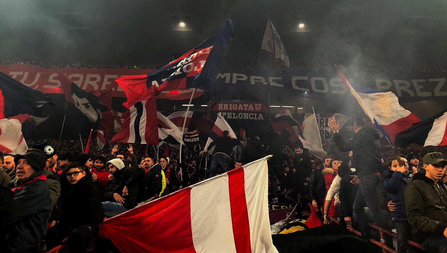 Genoa CFC fans waving flags during the derby soccer match UC Sampdoria vs CFC  Genoa, in Genoa Stock Photo - Alamy