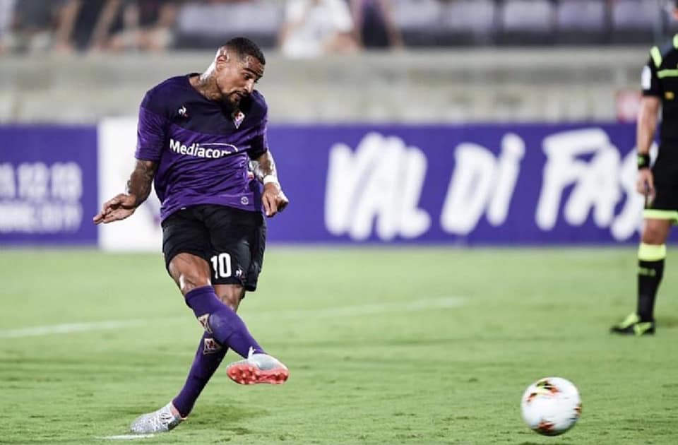 Boateng deixa a Fiorentina e acerta com o Besiktas 