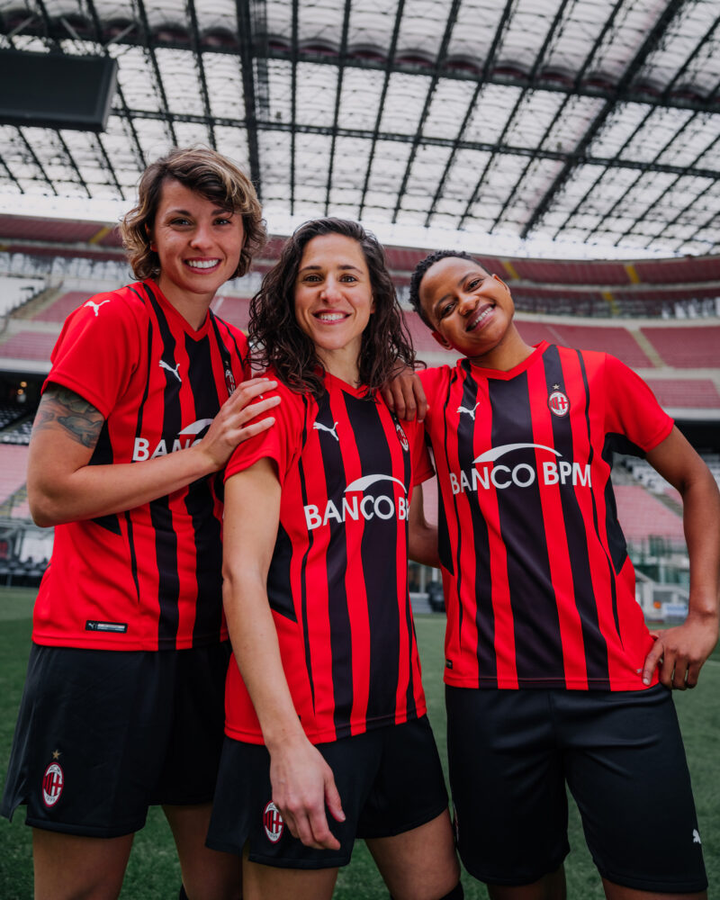 AC Milan Launch Their Away Shirt For The 2021/22 Season - The AC