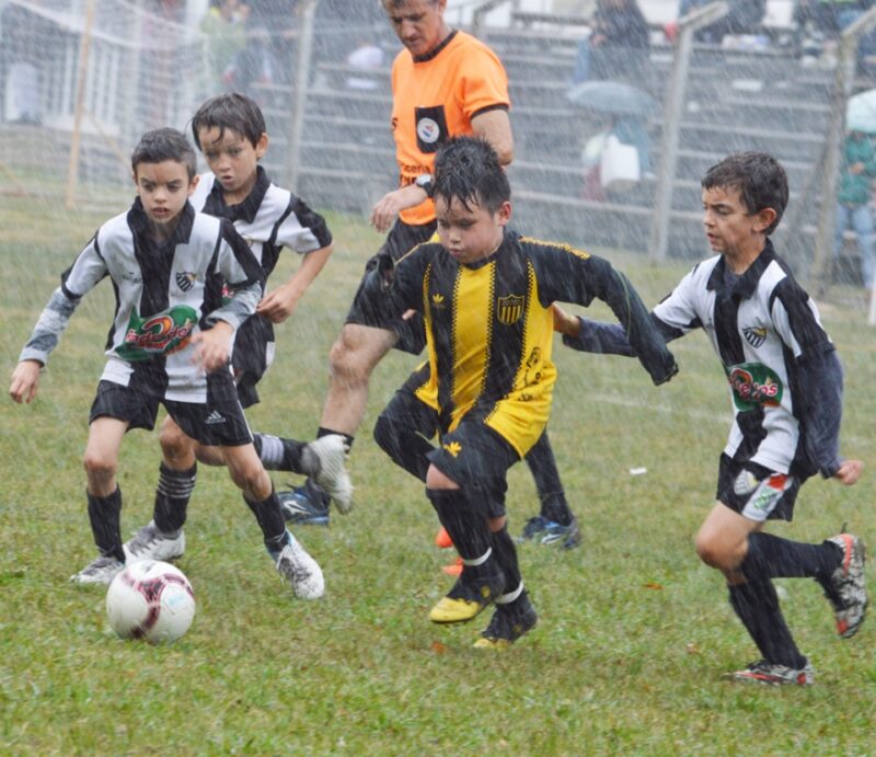 Uruguayo futbol club baby futbol