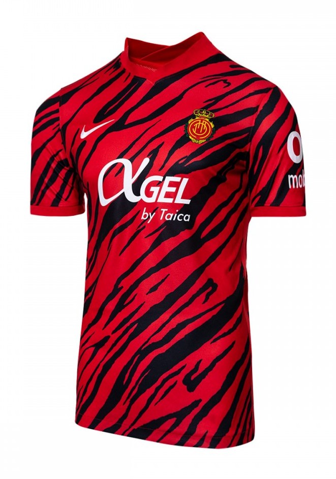 Latest 2022/23 kits you may have missed