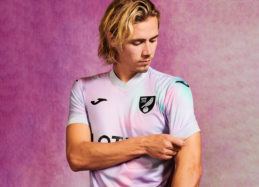 norwich city third kit