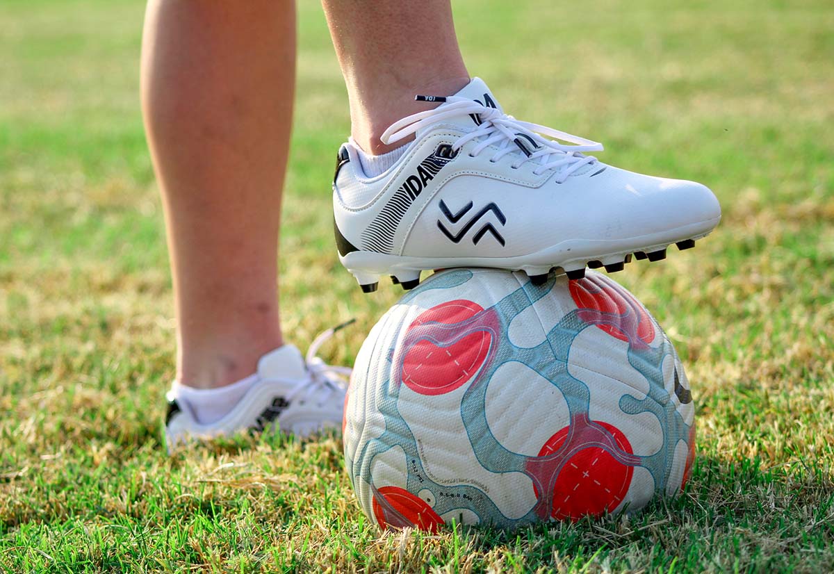 HHY Men's Soccer Cleats Football Shoes High-Tops Non