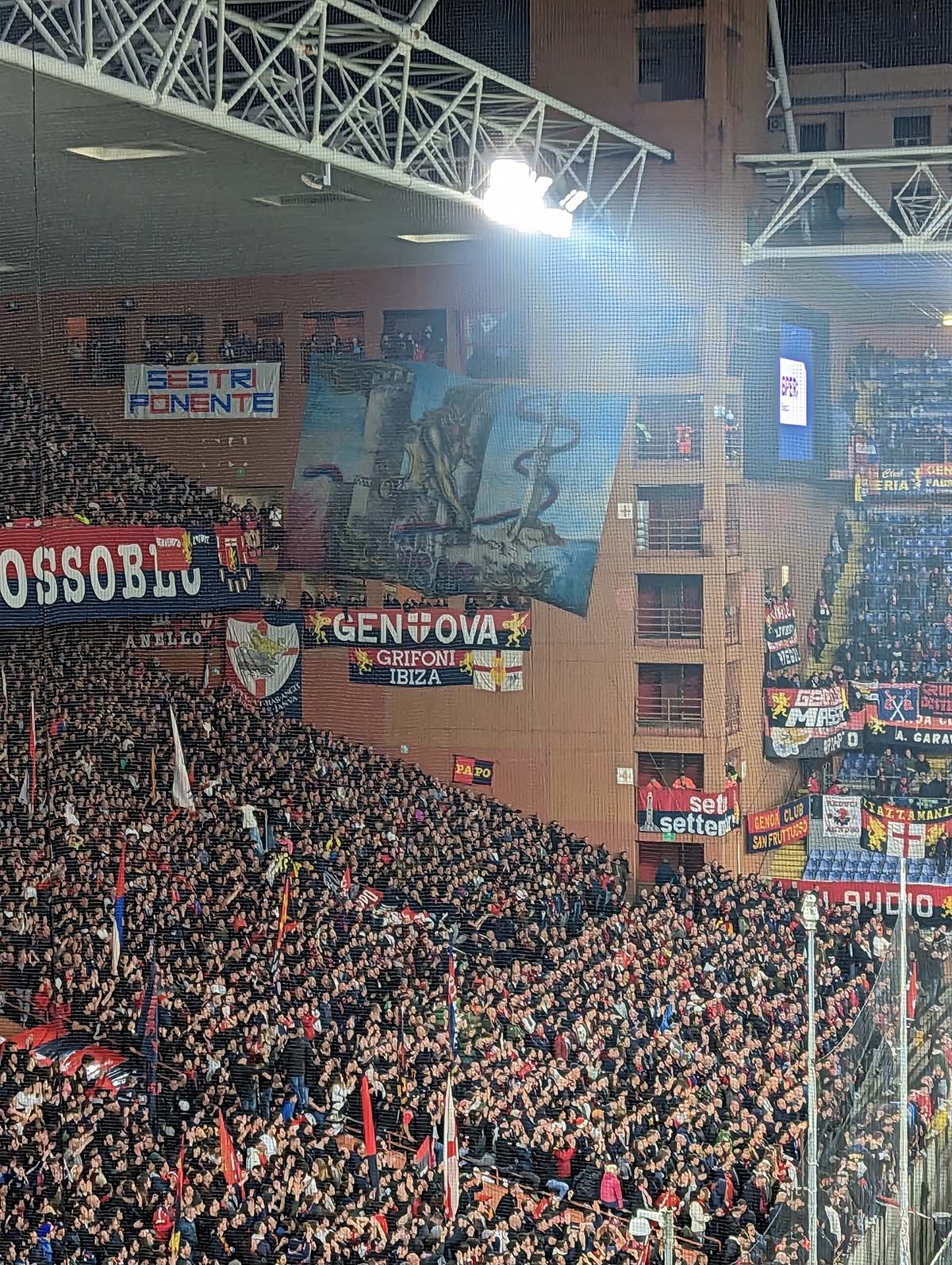 Football Travel: Genoa - Outside Write