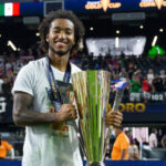gianluca-busio-2021-gold-cup-trophy