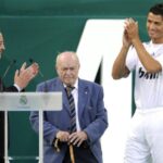 cristiano-ronaldo–con-alfredo-di-stefano-y-florentino-perez–en-su-presentacion-como-jugador-del-real-madrid–afp