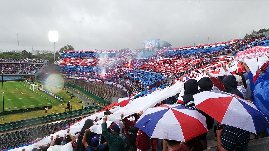 nacional supporters