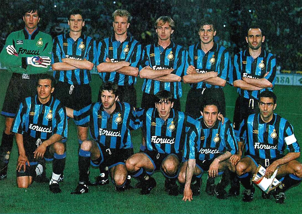 inter 1993-94 home kit