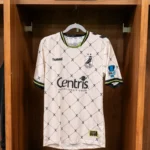 away_kit_-14