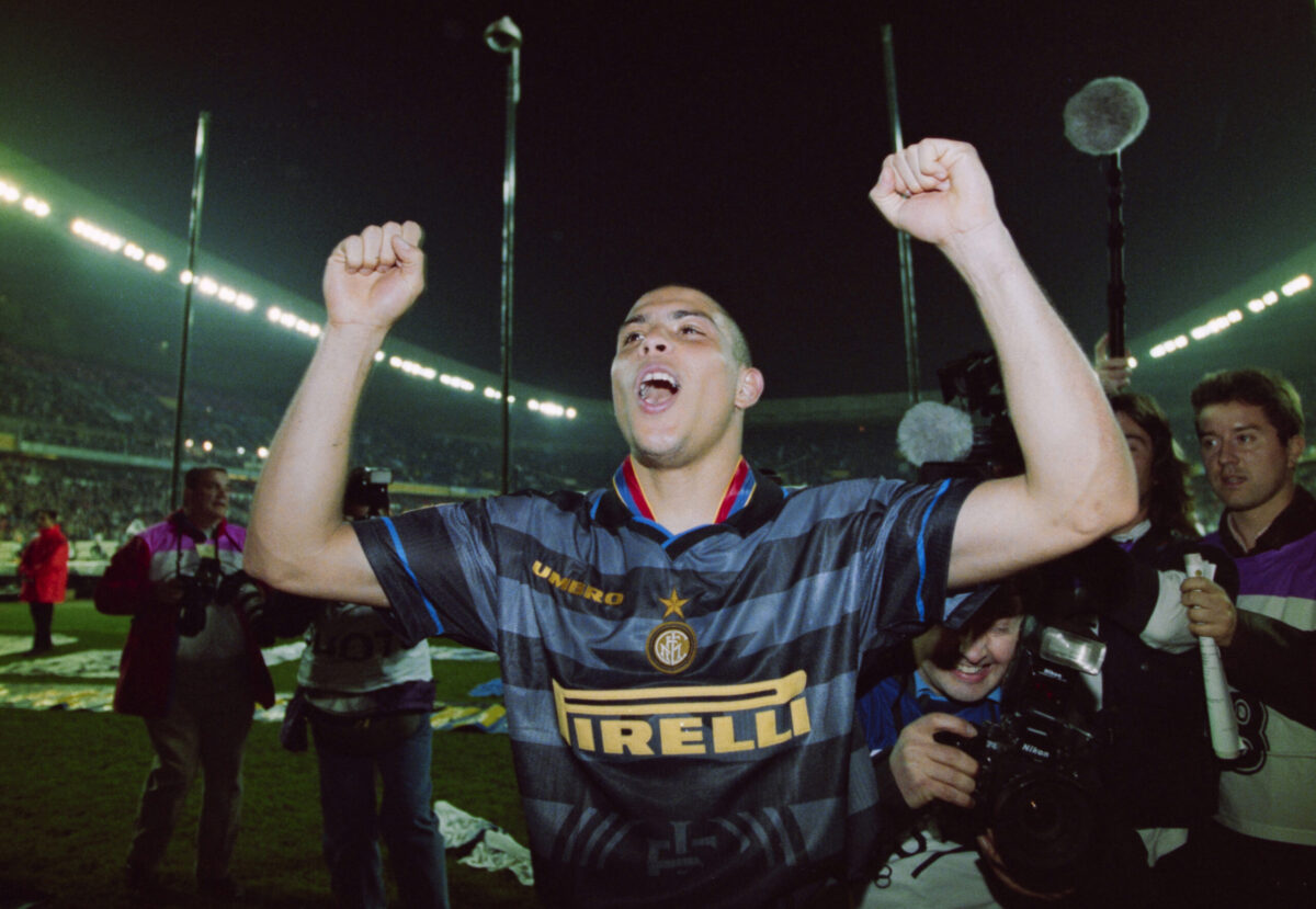 ronaldo 1998 inter kit